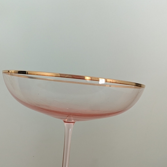 Anthropologie Elegant Pink Glass Champagne Coupe with Gold Rim - Picture 3 of 11
